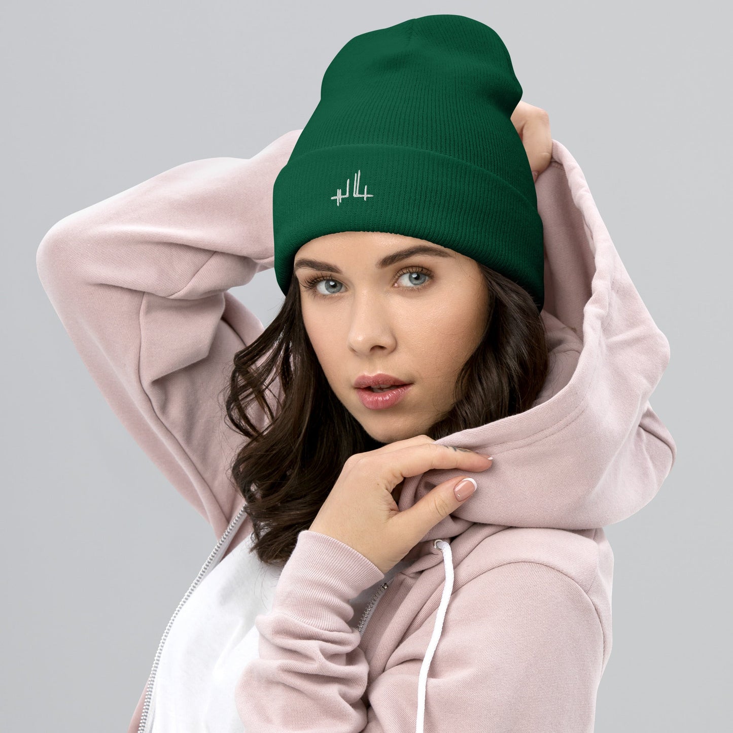 Bonnet à Revers - signature blanche - Jiel - artiste