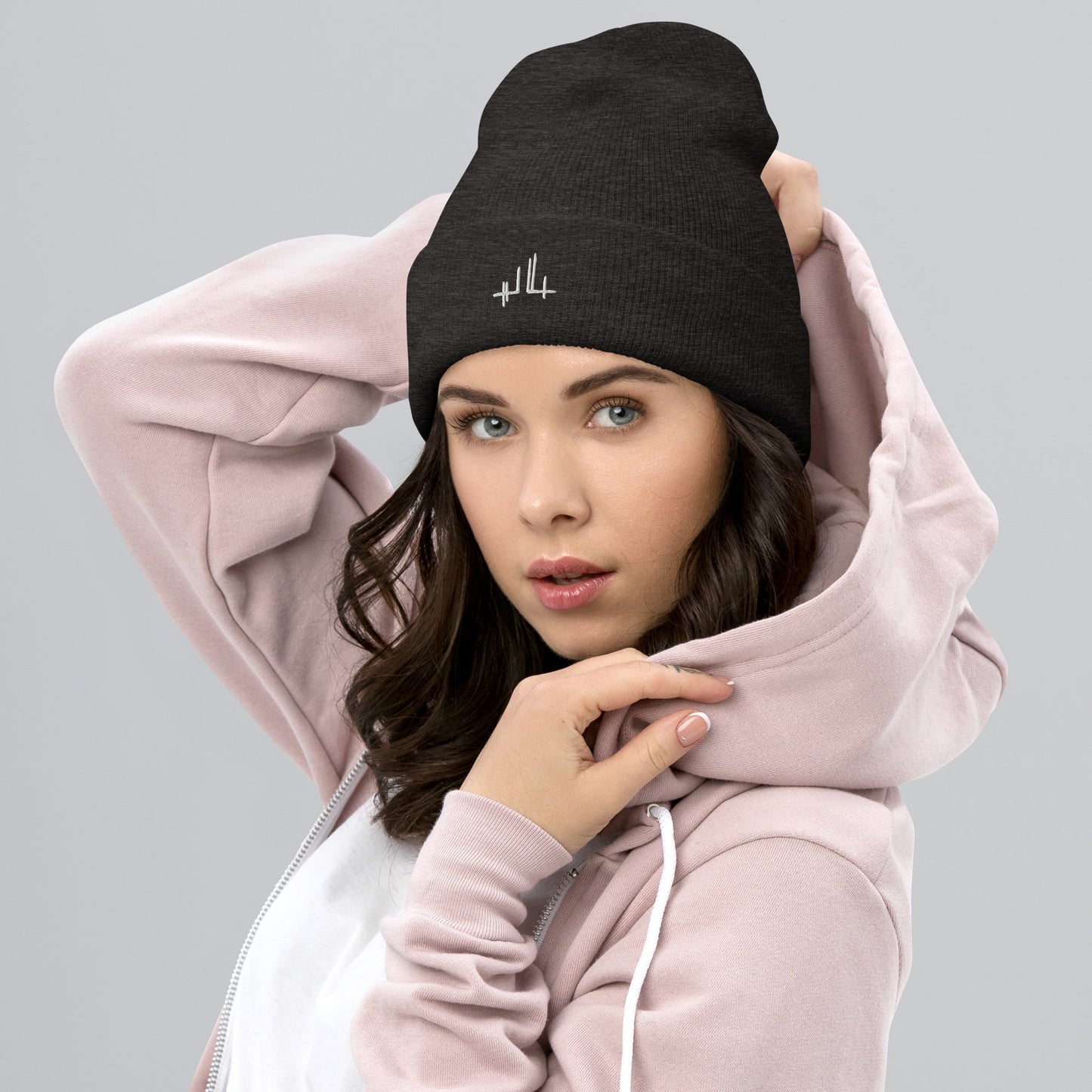 Bonnet à Revers - signature blanche - Jiel - artiste