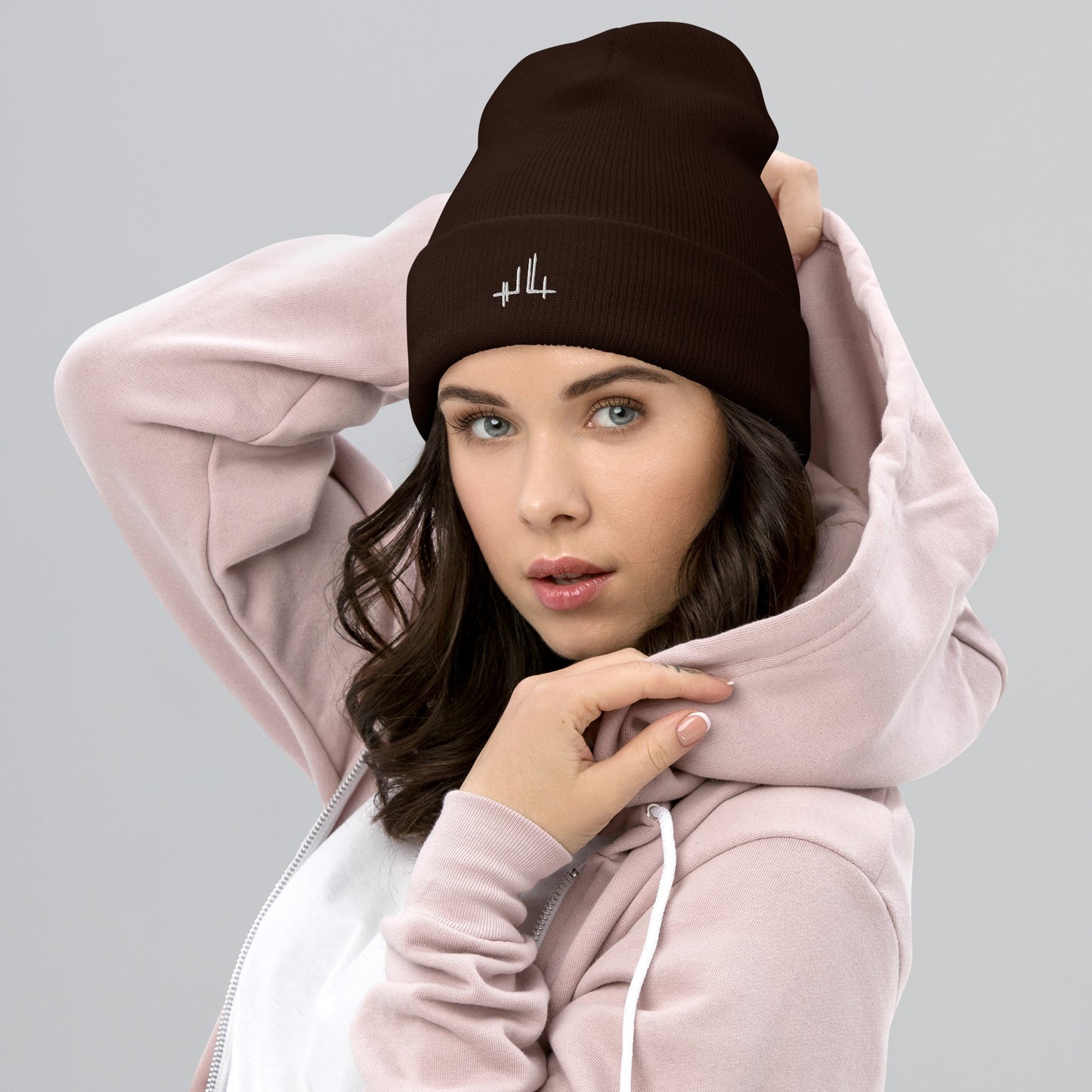 Bonnet à Revers - signature blanche - Jiel - artiste