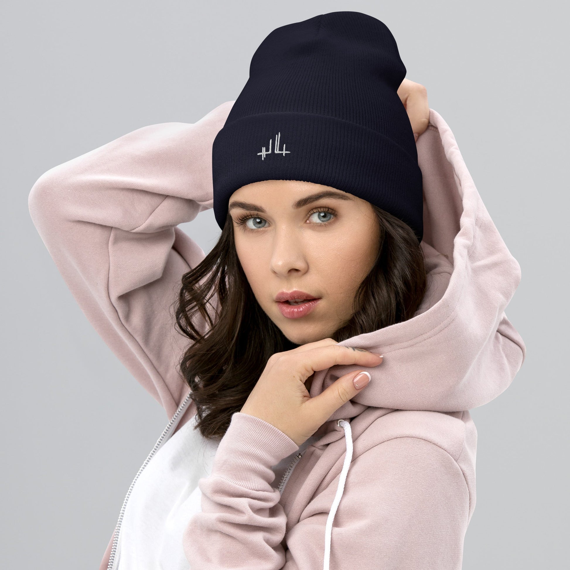 Bonnet à Revers - signature blanche - Jiel - artiste