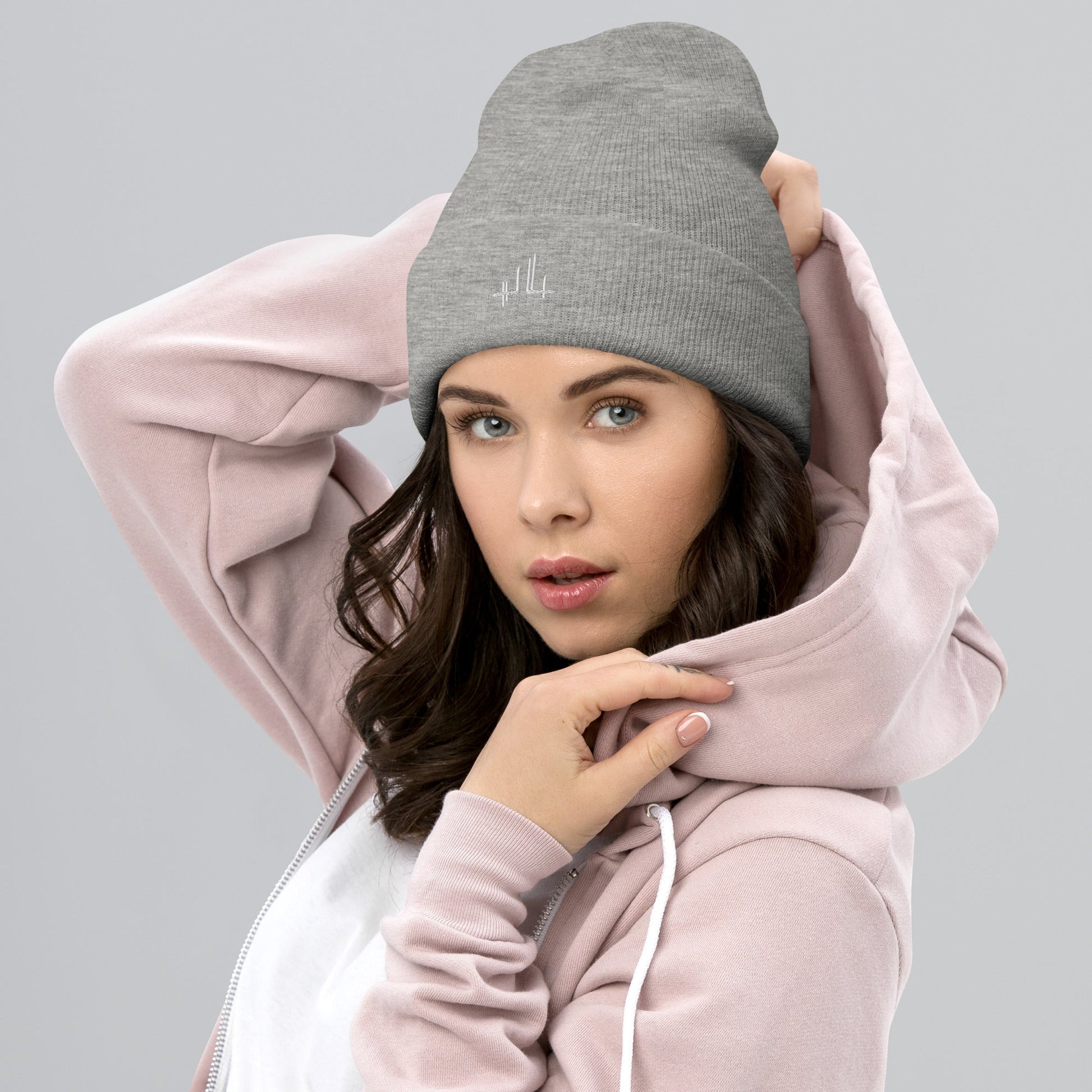 Bonnet à Revers - signature blanche - Jiel - artiste